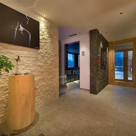 Hotel Cristallo 3*